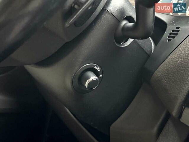 Коричневый Ягуар Ф-Пейс, объемом двигателя 3 л и пробегом 211 тыс. км за 17800 $, фото 46 на Automoto.ua