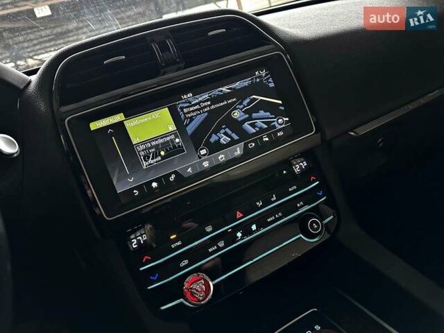 Коричневый Ягуар Ф-Пейс, объемом двигателя 3 л и пробегом 211 тыс. км за 17800 $, фото 51 на Automoto.ua