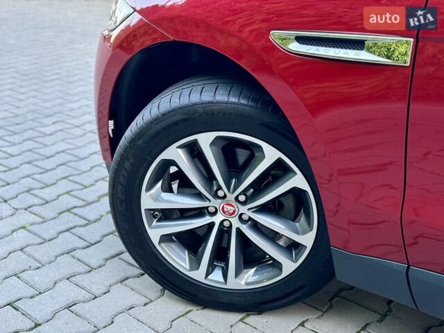 Красный Ягуар Ф-Пейс, объемом двигателя 3 л и пробегом 65 тыс. км за 20000 $, фото 8 на Automoto.ua