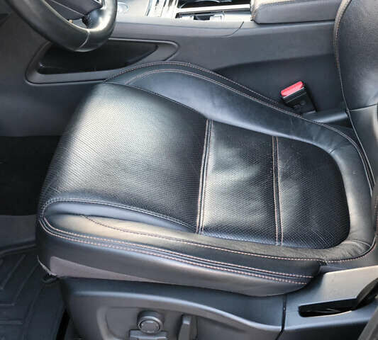 Красный Ягуар Ф-Пейс, объемом двигателя 2 л и пробегом 214 тыс. км за 22500 $, фото 38 на Automoto.ua