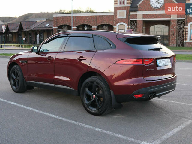 Красный Ягуар Ф-Пейс, объемом двигателя 2 л и пробегом 214 тыс. км за 22500 $, фото 10 на Automoto.ua