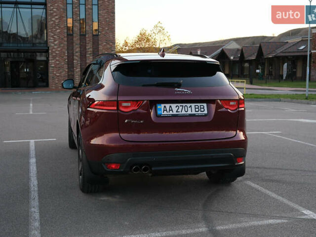 Красный Ягуар Ф-Пейс, объемом двигателя 2 л и пробегом 214 тыс. км за 22500 $, фото 12 на Automoto.ua