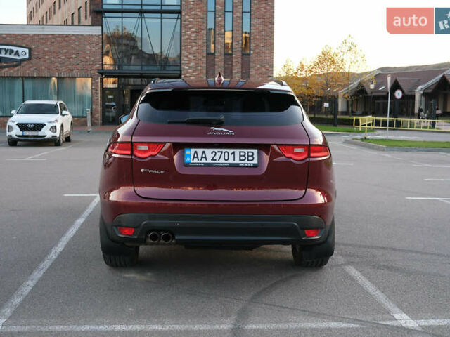Красный Ягуар Ф-Пейс, объемом двигателя 2 л и пробегом 214 тыс. км за 22500 $, фото 13 на Automoto.ua