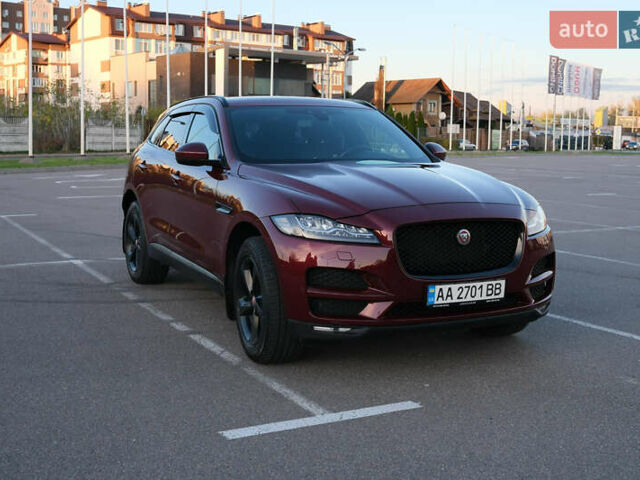 Красный Ягуар Ф-Пейс, объемом двигателя 2 л и пробегом 214 тыс. км за 22500 $, фото 23 на Automoto.ua