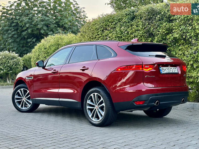 Красный Ягуар Ф-Пейс, объемом двигателя 3 л и пробегом 65 тыс. км за 20000 $, фото 12 на Automoto.ua