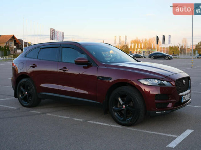 Красный Ягуар Ф-Пейс, объемом двигателя 2 л и пробегом 214 тыс. км за 22500 $, фото 21 на Automoto.ua