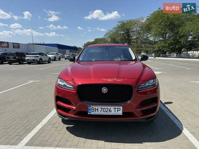 Красный Ягуар Ф-Пейс, объемом двигателя 3 л и пробегом 115 тыс. км за 21500 $, фото 12 на Automoto.ua