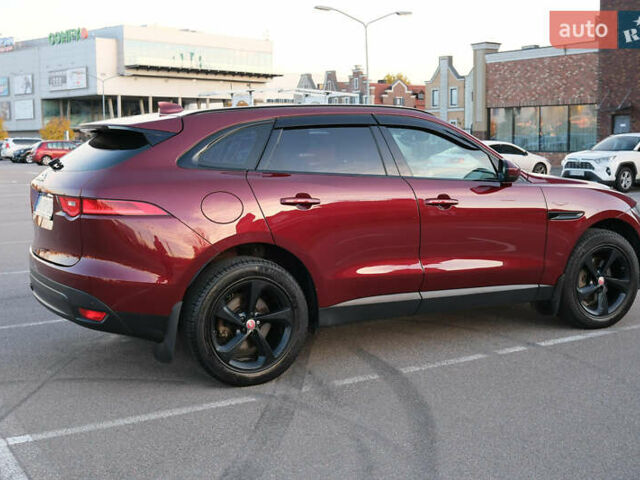 Красный Ягуар Ф-Пейс, объемом двигателя 2 л и пробегом 214 тыс. км за 22500 $, фото 17 на Automoto.ua