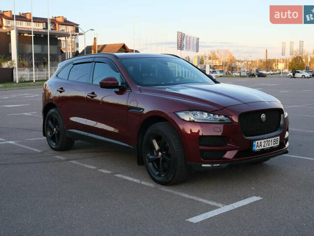 Красный Ягуар Ф-Пейс, объемом двигателя 2 л и пробегом 214 тыс. км за 22500 $, фото 22 на Automoto.ua