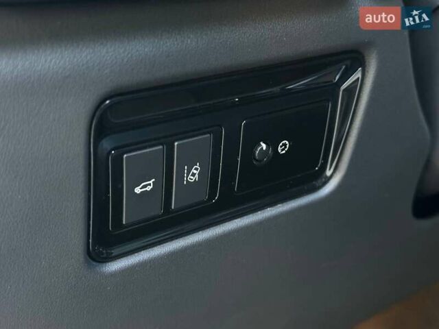 Красный Ягуар Ф-Пейс, объемом двигателя 3 л и пробегом 90 тыс. км за 19999 $, фото 28 на Automoto.ua