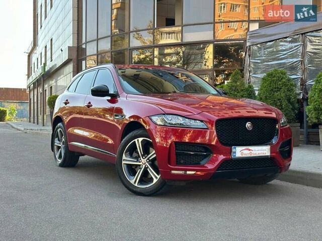 Красный Ягуар Ф-Пейс, объемом двигателя 3 л и пробегом 90 тыс. км за 19999 $, фото 4 на Automoto.ua