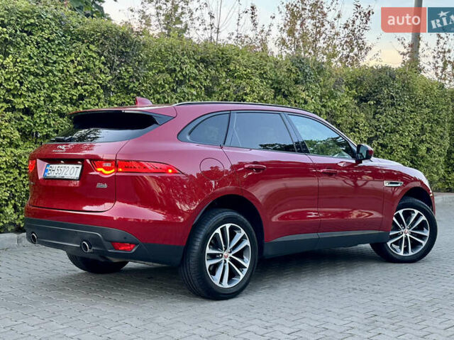 Красный Ягуар Ф-Пейс, объемом двигателя 3 л и пробегом 65 тыс. км за 20000 $, фото 9 на Automoto.ua