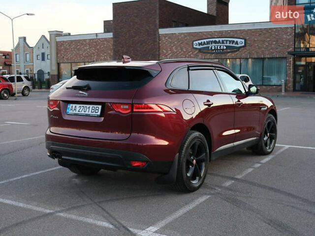 Красный Ягуар Ф-Пейс, объемом двигателя 2 л и пробегом 214 тыс. км за 22500 $, фото 15 на Automoto.ua