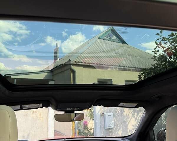 Красный Ягуар Ф-Пейс, объемом двигателя 2 л и пробегом 70 тыс. км за 24500 $, фото 15 на Automoto.ua