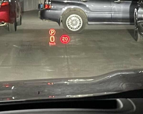 Красный Ягуар Ф-Пейс, объемом двигателя 3 л и пробегом 42 тыс. км за 30999 $, фото 18 на Automoto.ua