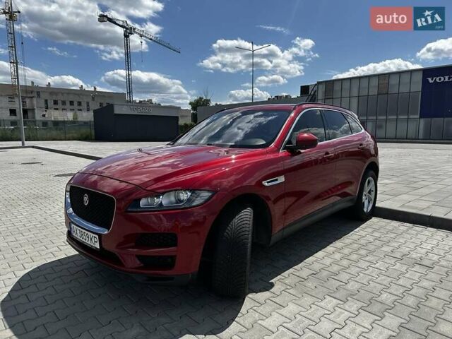 Красный Ягуар Ф-Пейс, объемом двигателя 2 л и пробегом 70 тыс. км за 24500 $, фото 1 на Automoto.ua