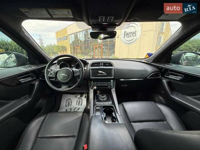 Червоний Ягуар Ф-Пейс, об'ємом двигуна 3 л та пробігом 149 тис. км за 13900 $, фото 13 на Automoto.ua