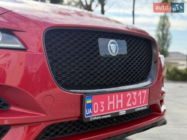 Червоний Ягуар Ф-Пейс, об'ємом двигуна 3 л та пробігом 149 тис. км за 13900 $, фото 4 на Automoto.ua