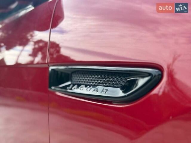 Червоний Ягуар Ф-Пейс, об'ємом двигуна 3 л та пробігом 149 тис. км за 13900 $, фото 5 на Automoto.ua