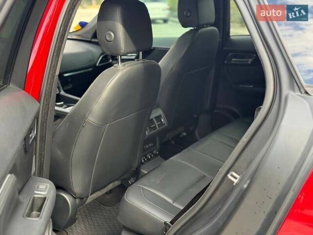 Червоний Ягуар Ф-Пейс, об'ємом двигуна 3 л та пробігом 149 тис. км за 13900 $, фото 17 на Automoto.ua