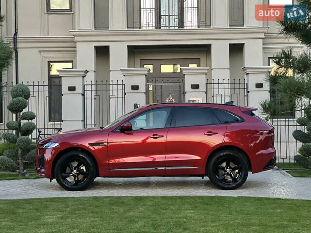 Красный Ягуар Ф-Пейс, объемом двигателя 2 л и пробегом 30 тыс. км за 44000 $, фото 8 на Automoto.ua