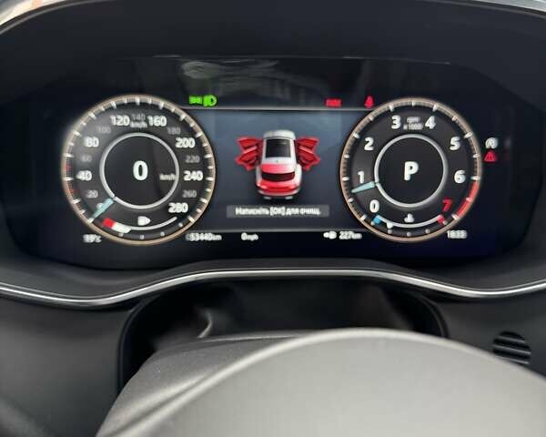 Червоний Ягуар Ф-Пейс, об'ємом двигуна 2 л та пробігом 53 тис. км за 38500 $, фото 16 на Automoto.ua