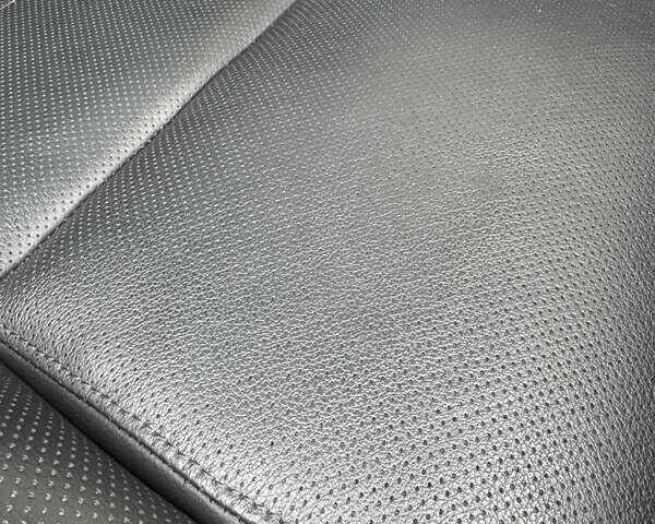 Червоний Ягуар Ф-Пейс, об'ємом двигуна 2 л та пробігом 53 тис. км за 38500 $, фото 28 на Automoto.ua