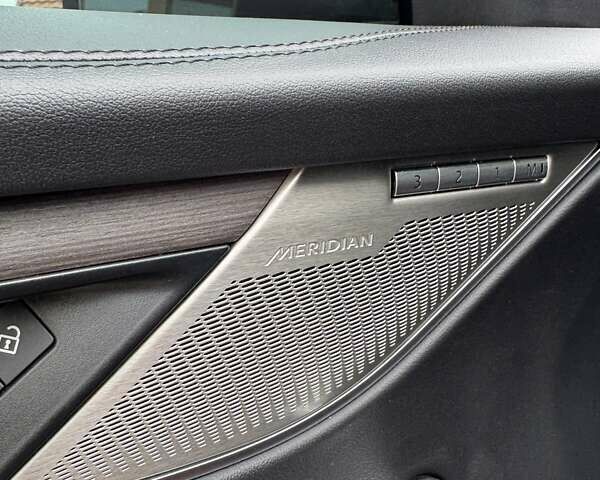 Червоний Ягуар Ф-Пейс, об'ємом двигуна 2 л та пробігом 53 тис. км за 38500 $, фото 14 на Automoto.ua