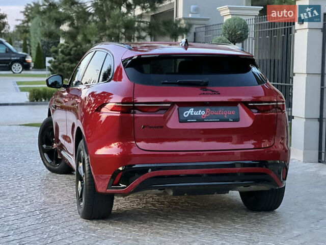 Красный Ягуар Ф-Пейс, объемом двигателя 2 л и пробегом 30 тыс. км за 44000 $, фото 12 на Automoto.ua