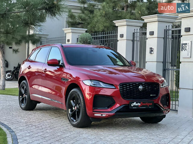 Красный Ягуар Ф-Пейс, объемом двигателя 2 л и пробегом 30 тыс. км за 44000 $, фото 21 на Automoto.ua