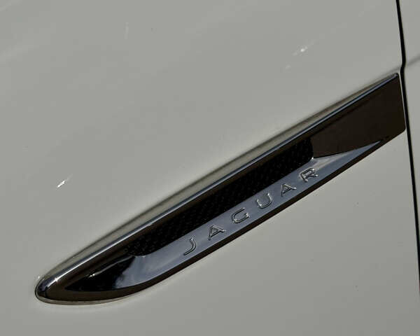 Ягуар Ф-Пейс, об'ємом двигуна 3 л та пробігом 92 тис. км за 26100 $, фото 15 на Automoto.ua