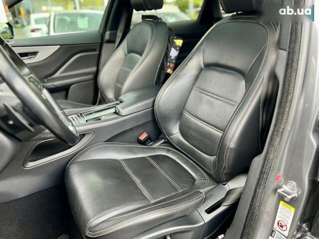 Ягуар Ф-Пейс, объемом двигателя 2 л и пробегом 117 тыс. км за 26300 $, фото 21 на Automoto.ua