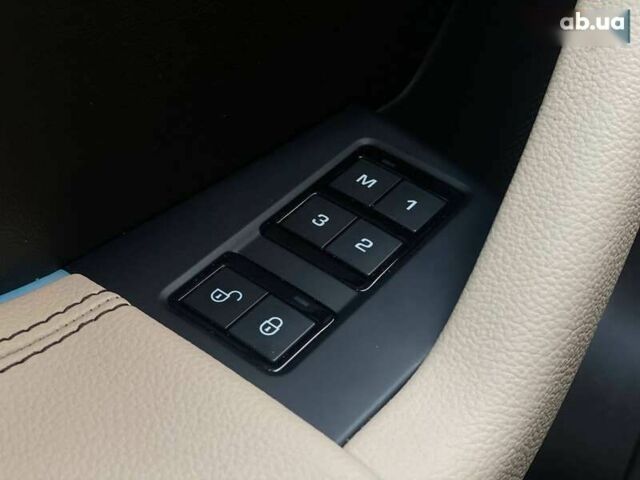 Ягуар Ф-Пейс, объемом двигателя 2 л и пробегом 49 тыс. км за 23490 $, фото 29 на Automoto.ua