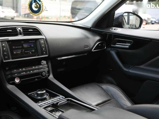 Ягуар Ф-Пейс, об'ємом двигуна 2 л та пробігом 86 тис. км за 27300 $, фото 11 на Automoto.ua