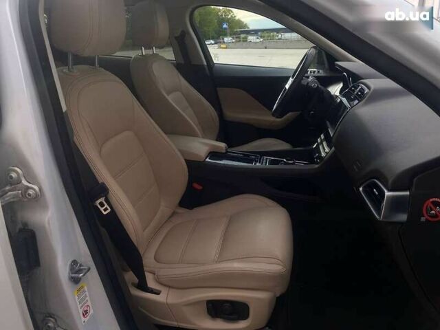 Ягуар Ф-Пейс, объемом двигателя 2 л и пробегом 49 тыс. км за 24990 $, фото 22 на Automoto.ua
