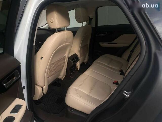 Ягуар Ф-Пейс, объемом двигателя 2 л и пробегом 49 тыс. км за 23490 $, фото 17 на Automoto.ua