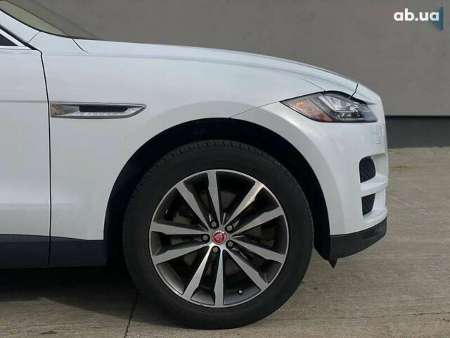 Ягуар Ф-Пейс, объемом двигателя 2 л и пробегом 49 тыс. км за 23490 $, фото 7 на Automoto.ua