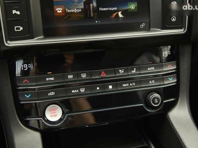 Ягуар Ф-Пейс, об'ємом двигуна 2 л та пробігом 86 тис. км за 27300 $, фото 15 на Automoto.ua