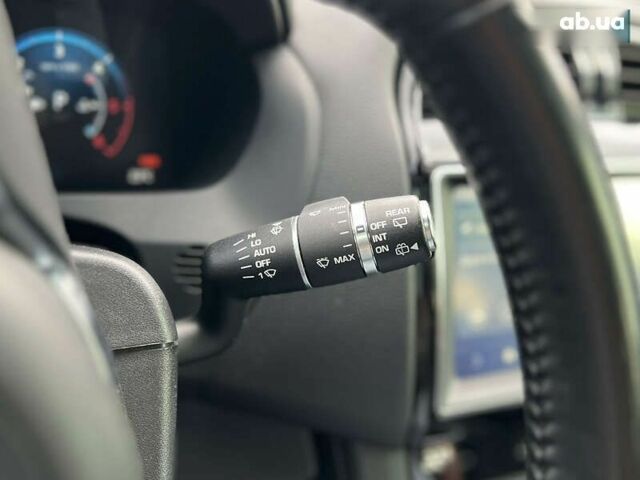 Ягуар Ф-Пейс, объемом двигателя 2 л и пробегом 117 тыс. км за 26300 $, фото 24 на Automoto.ua