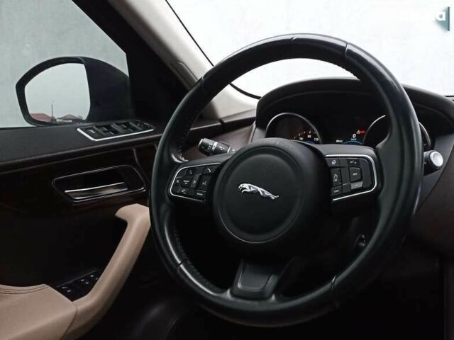 Ягуар Ф-Пейс, об'ємом двигуна 3 л та пробігом 118 тис. км за 17600 $, фото 9 на Automoto.ua
