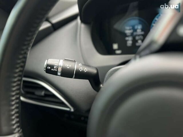 Ягуар Ф-Пейс, объемом двигателя 2 л и пробегом 117 тыс. км за 26300 $, фото 23 на Automoto.ua