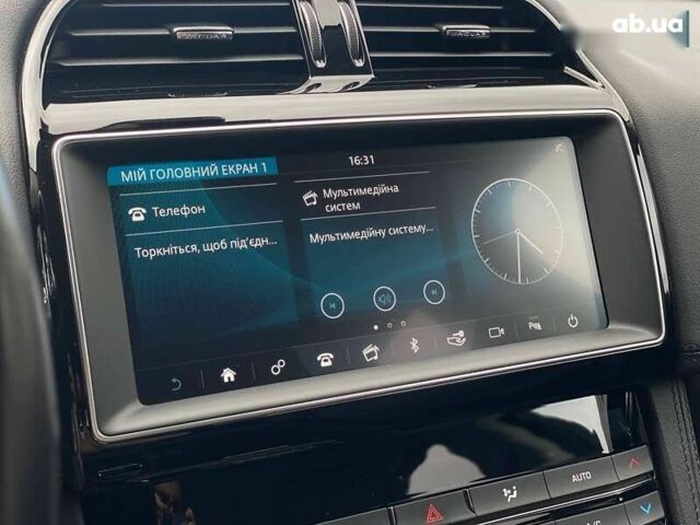 Ягуар Ф-Пейс, объемом двигателя 2 л и пробегом 121 тыс. км за 26990 $, фото 25 на Automoto.ua