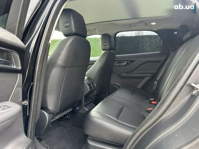 Ягуар Ф-Пейс, объемом двигателя 2 л и пробегом 114 тыс. км за 20500 $, фото 16 на Automoto.ua