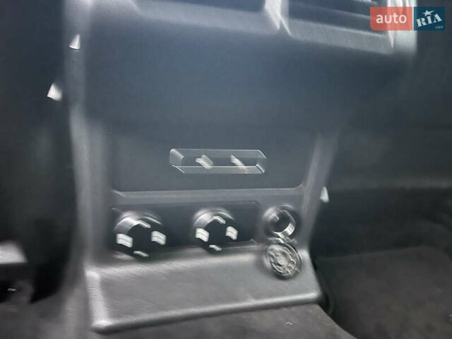 Ягуар Ф-Пейс, объемом двигателя 0 л и пробегом 145 тыс. км за 15900 $, фото 9 на Automoto.ua