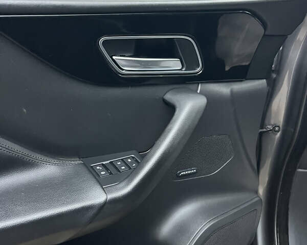 Ягуар Ф-Пейс, объемом двигателя 0 л и пробегом 145 тыс. км за 15900 $, фото 12 на Automoto.ua