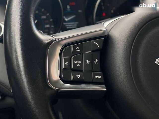 Ягуар Ф-Пейс, об'ємом двигуна 2 л та пробігом 121 тис. км за 24990 $, фото 27 на Automoto.ua