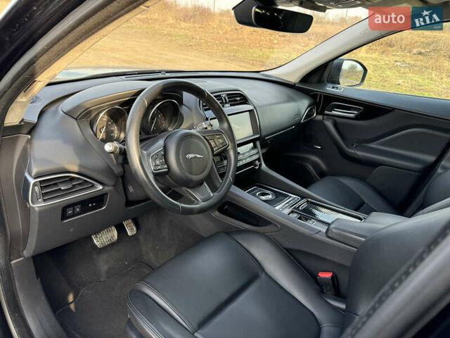 Ягуар Ф-Пейс, объемом двигателя 2 л и пробегом 153 тыс. км за 17500 $, фото 14 на Automoto.ua