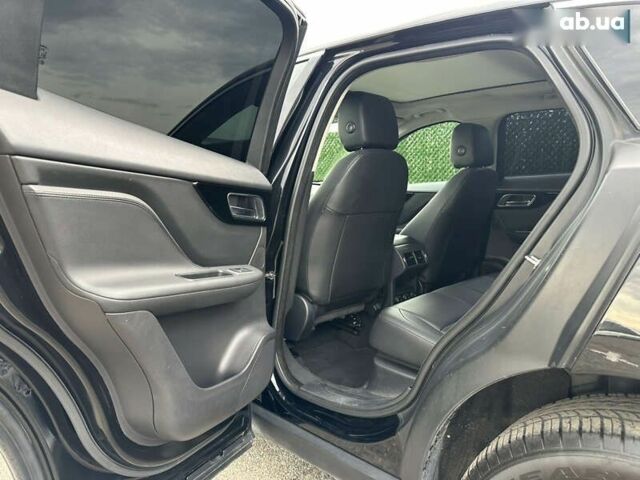 Ягуар Ф-Пейс, объемом двигателя 2 л и пробегом 114 тыс. км за 20500 $, фото 15 на Automoto.ua