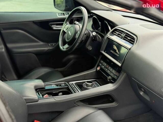 Ягуар Ф-Пейс, объемом двигателя 3 л и пробегом 149 тыс. км за 15400 $, фото 15 на Automoto.ua
