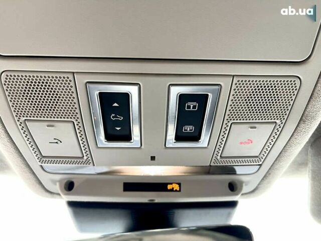 Ягуар Ф-Пейс, объемом двигателя 2 л и пробегом 104 тыс. км за 29900 $, фото 23 на Automoto.ua